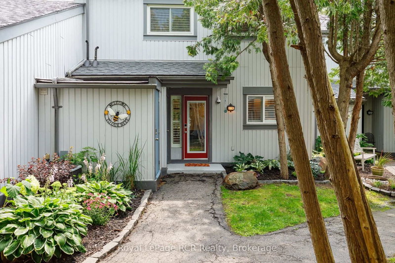 406 - 12 DAWSON Drive