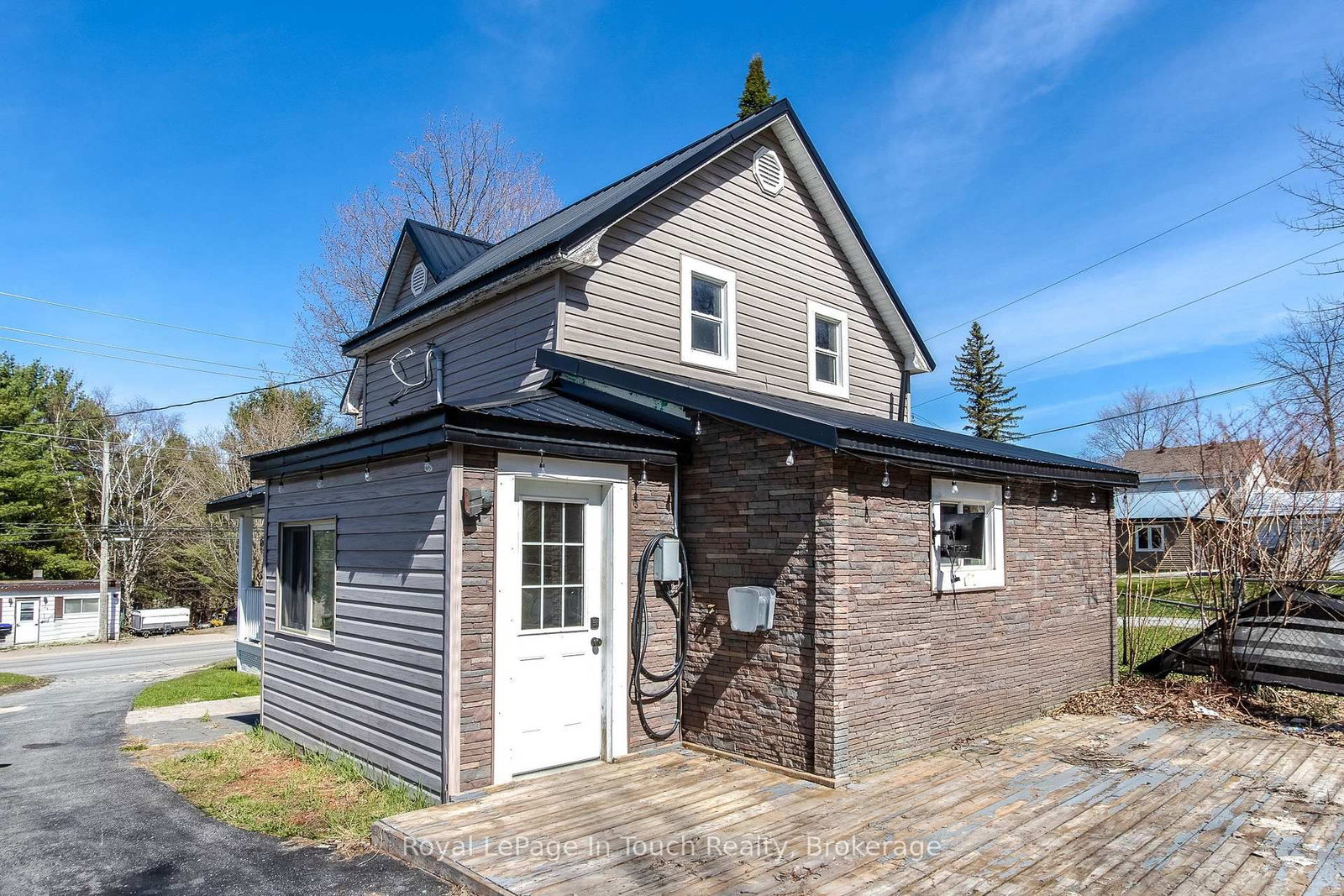 397 William Street • Tay, ON photo 5