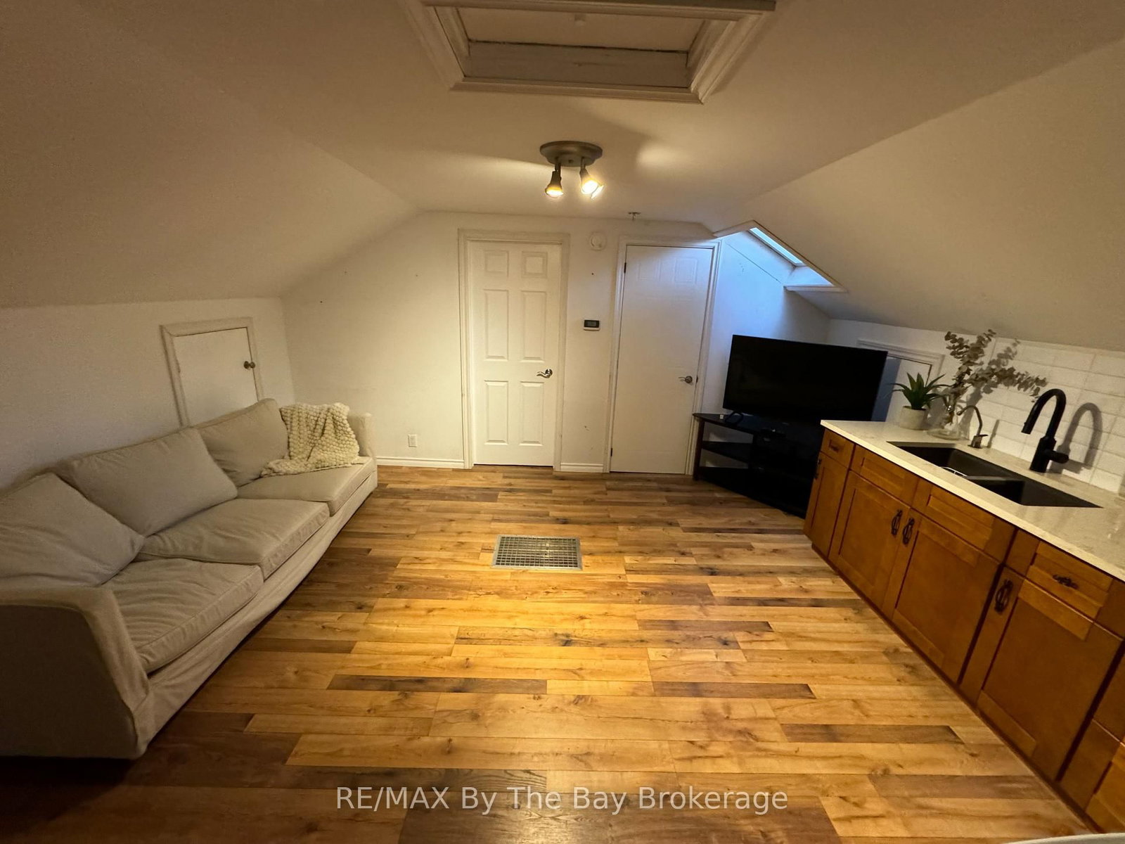 1416 River Road W • Wasaga Beach, ON photo 46