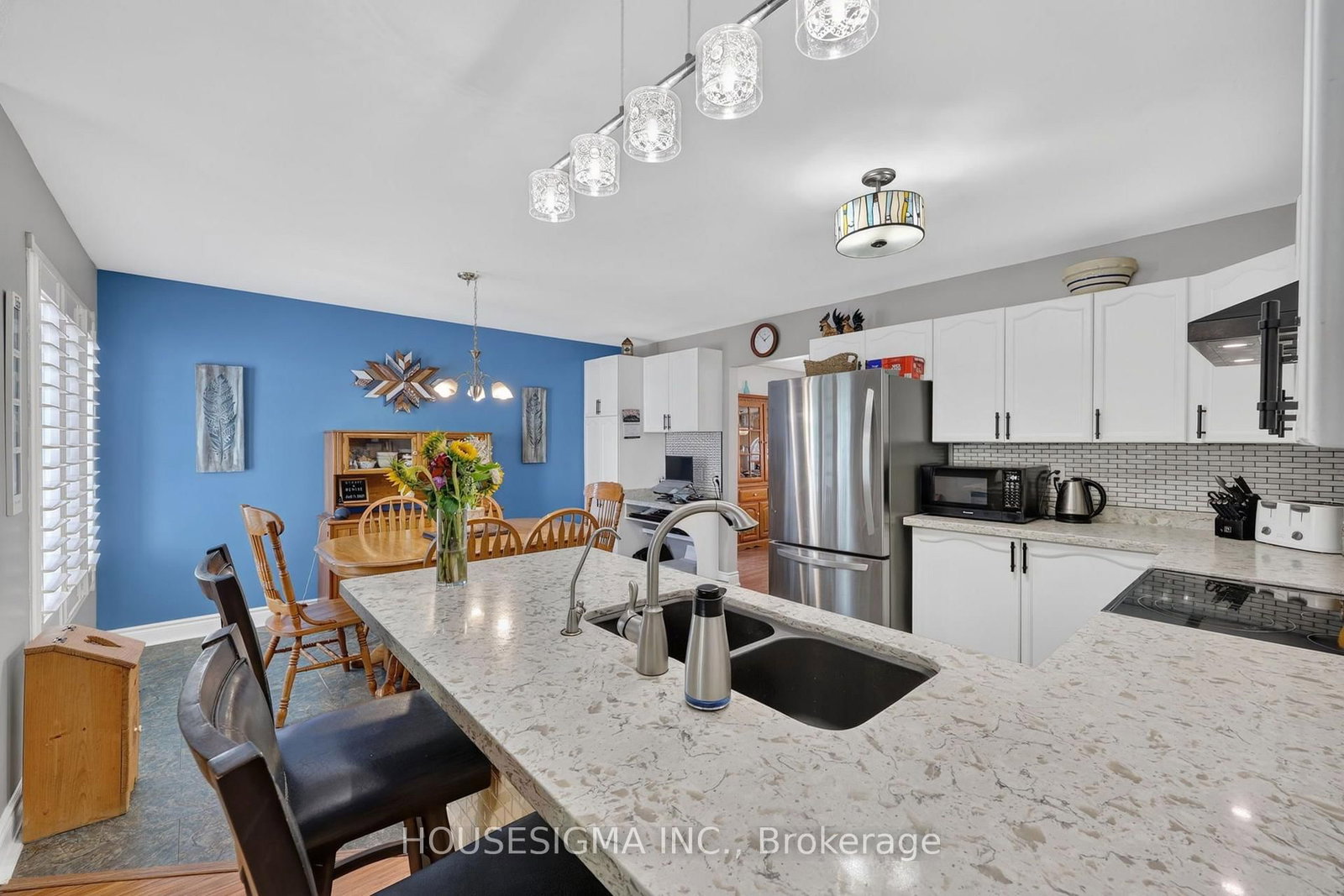123 Fernbrook Drive • Wasaga Beach, ON photo 14