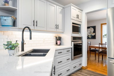 154 Mary Street • Clearview, ON photo 3