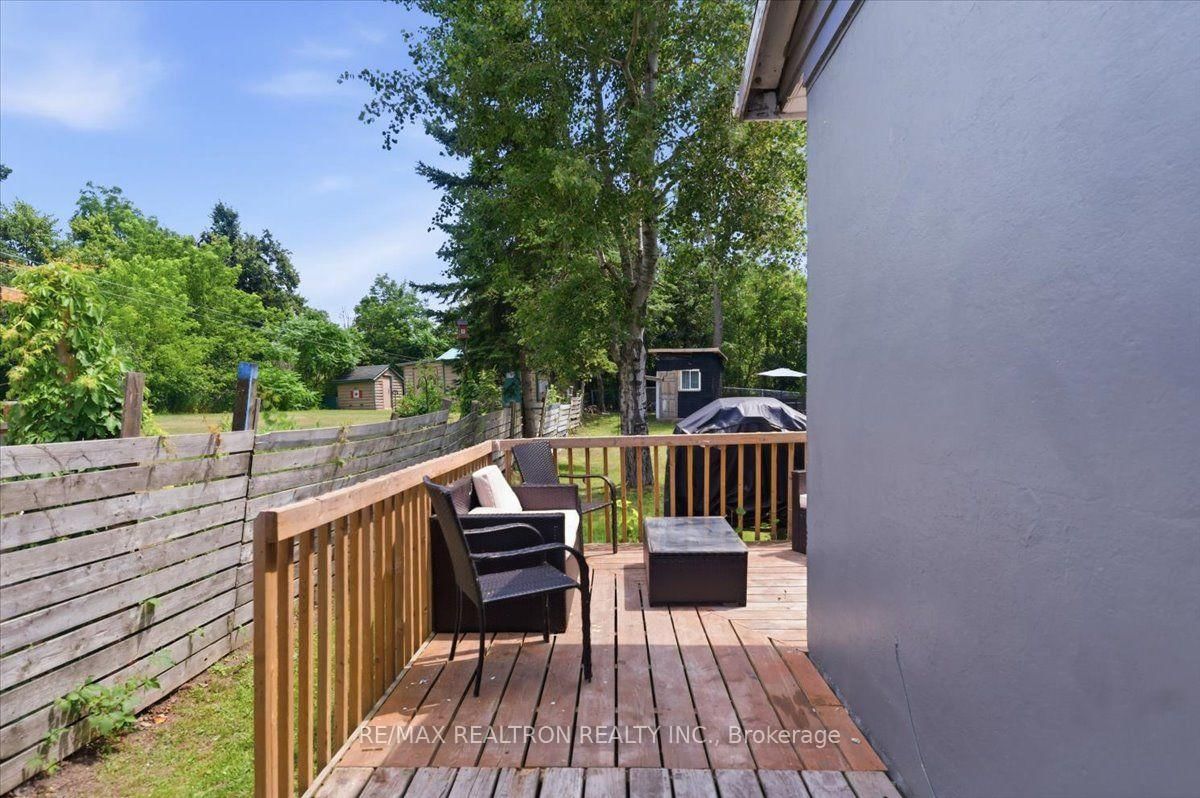 25 Simcoe Street • Orillia, ON photo 36