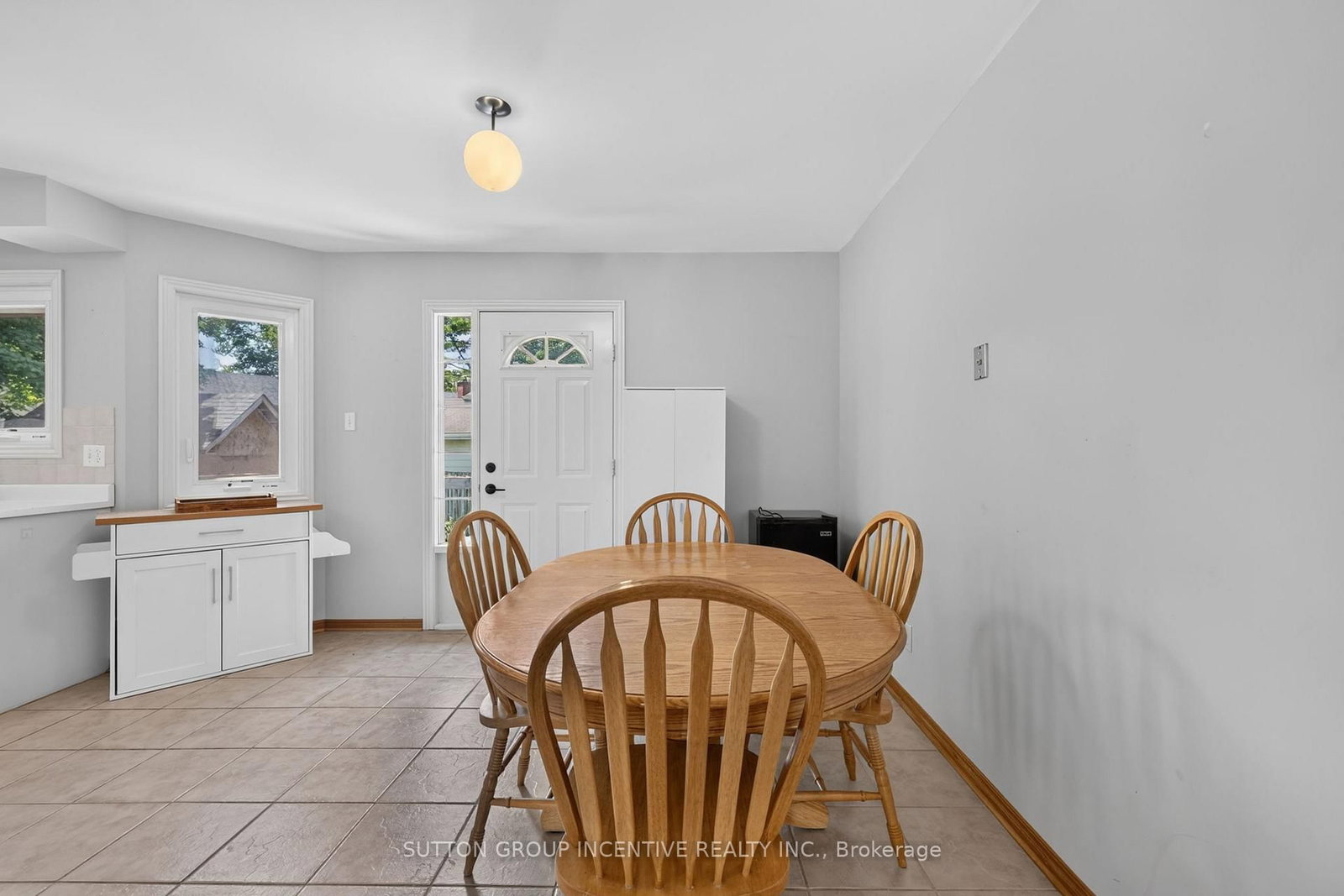 6 Riverdale Drive • Wasaga Beach, ON photo 11