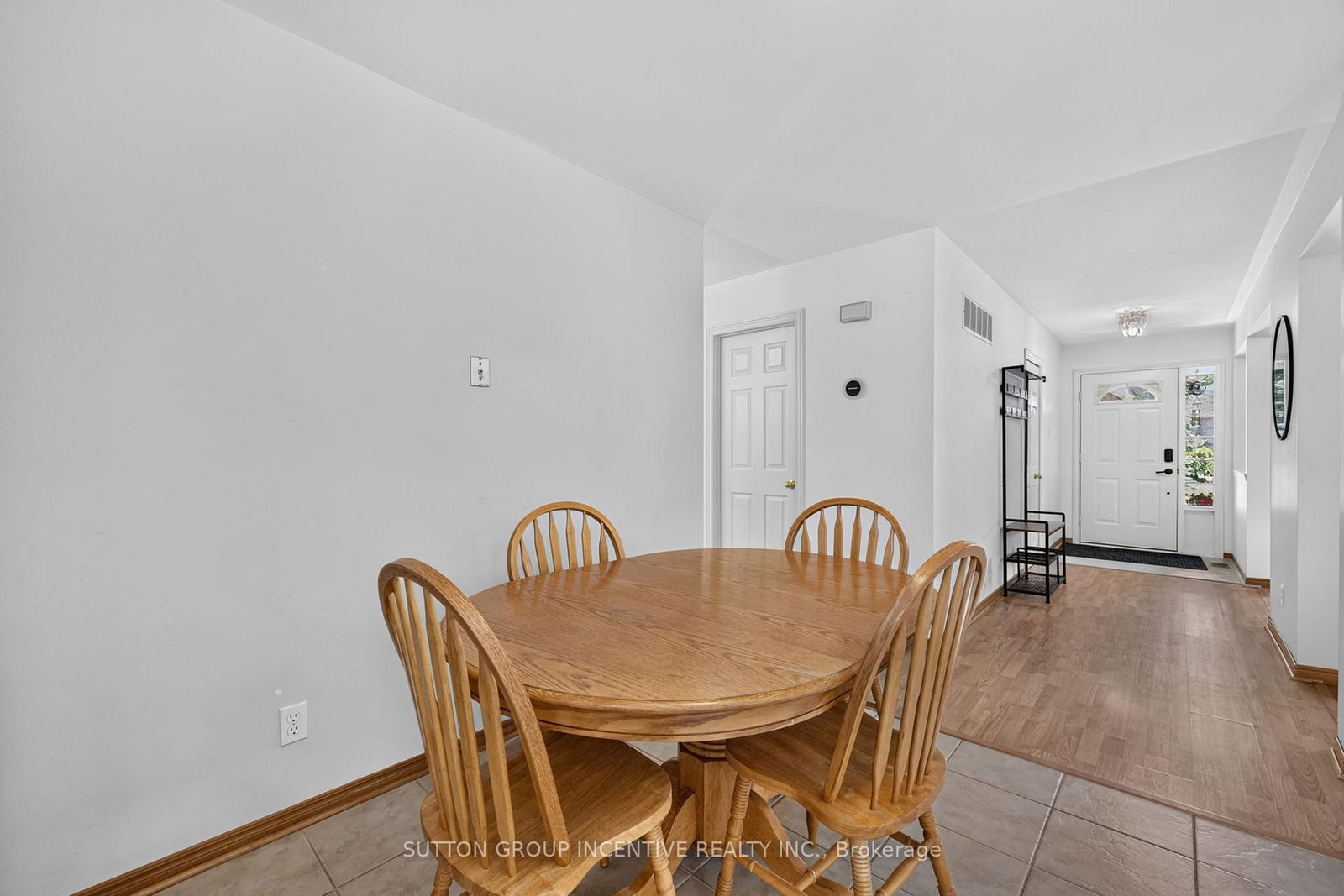6 Riverdale Drive • Wasaga Beach, ON photo 12