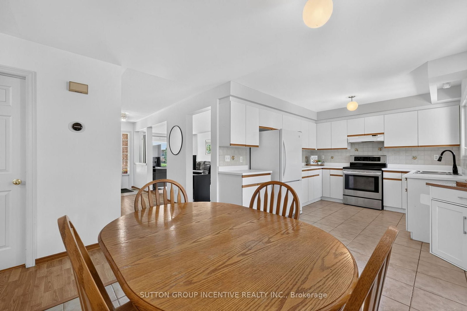 6 Riverdale Drive • Wasaga Beach, ON photo 13