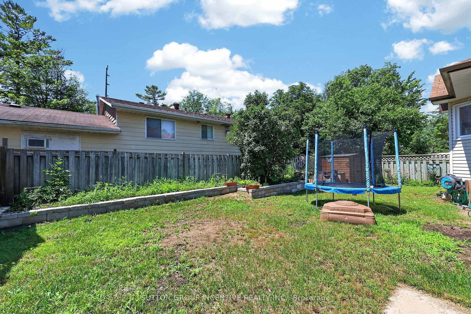 6 Riverdale Drive • Wasaga Beach, ON photo 35