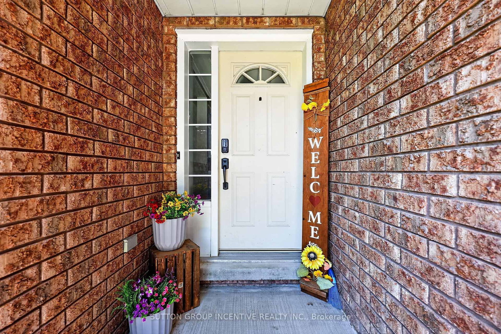 6 Riverdale Drive • Wasaga Beach, ON photo 4