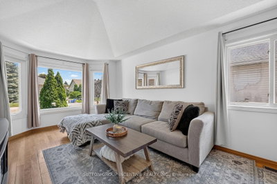 6 Riverdale Drive • Wasaga Beach, ON photo 6