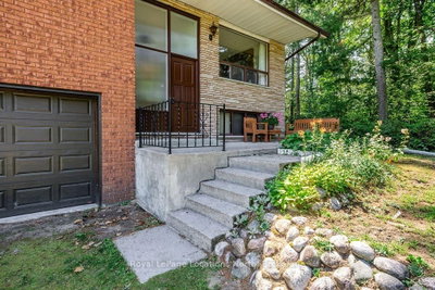 1928 Champlain Road • Tiny, ON photo 2