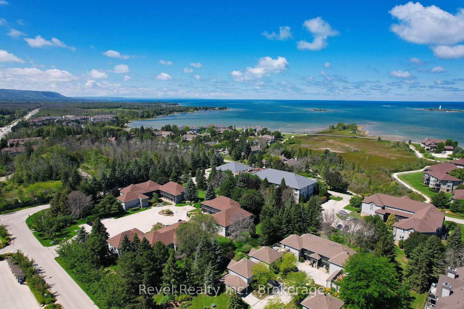 750 Johnston Park Avenue • #2006 • Collingwood, ON photo 17
