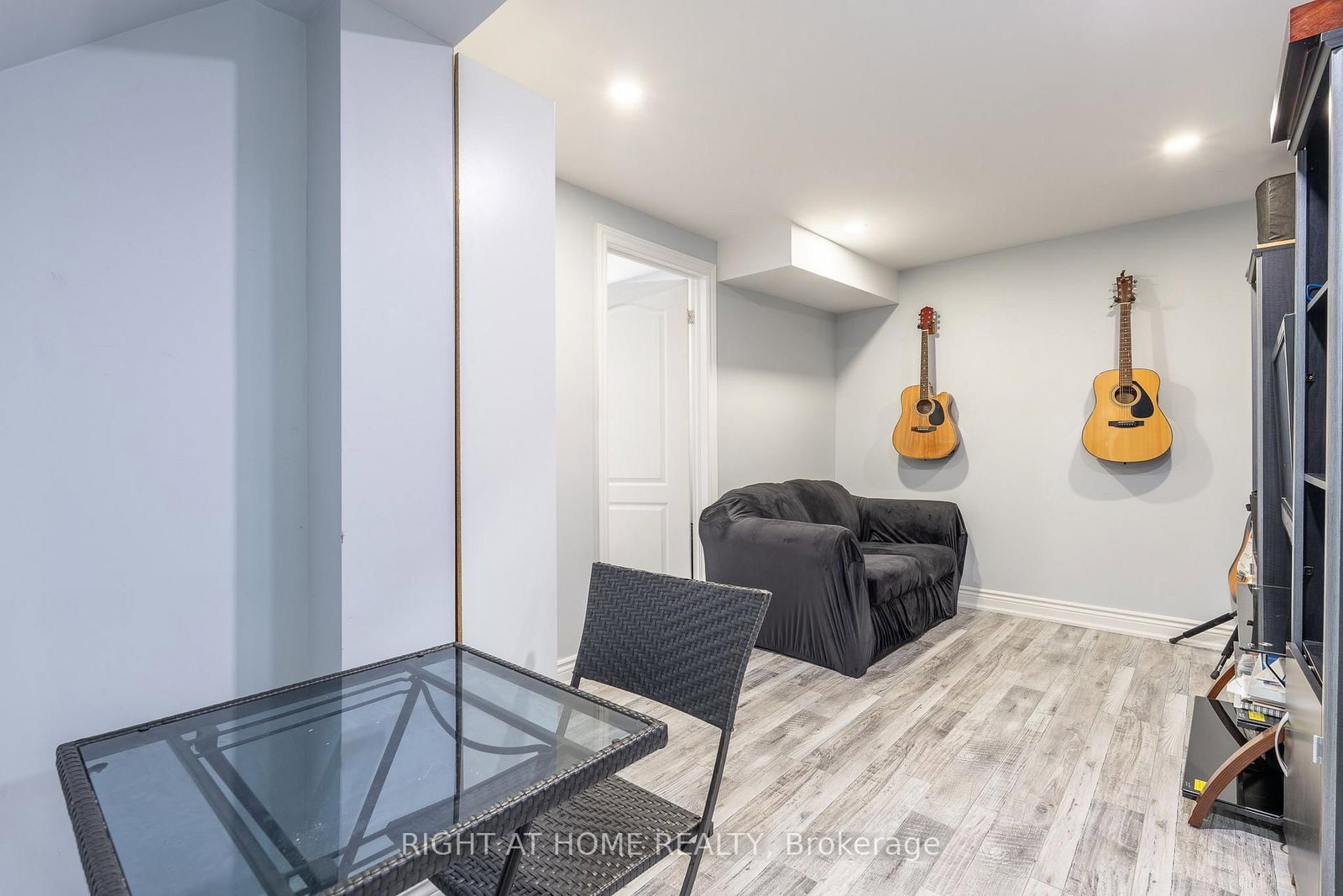 19 Cardinal Street • Barrie, ON photo 37
