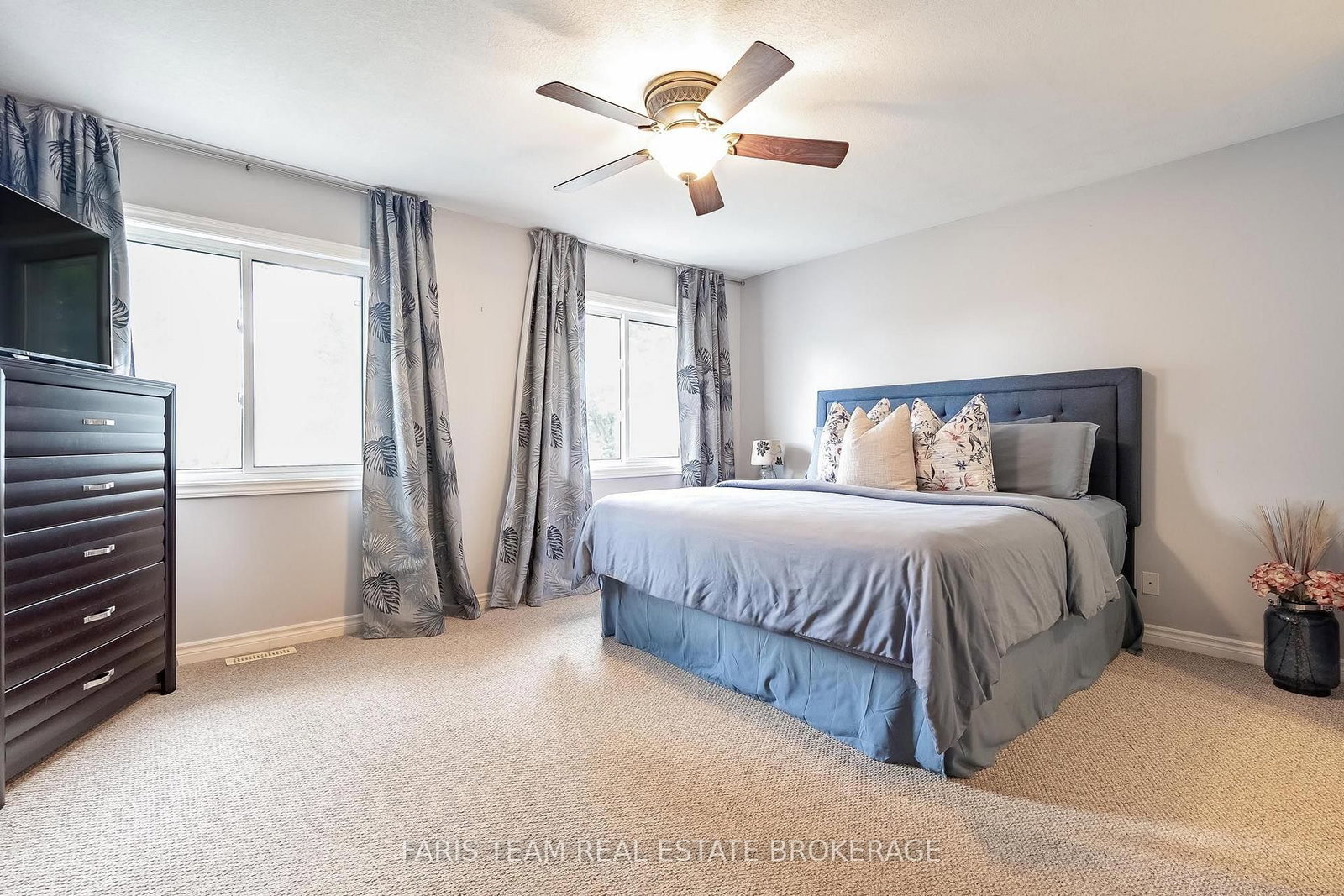79 Sanford Street • Barrie, ON photo 17