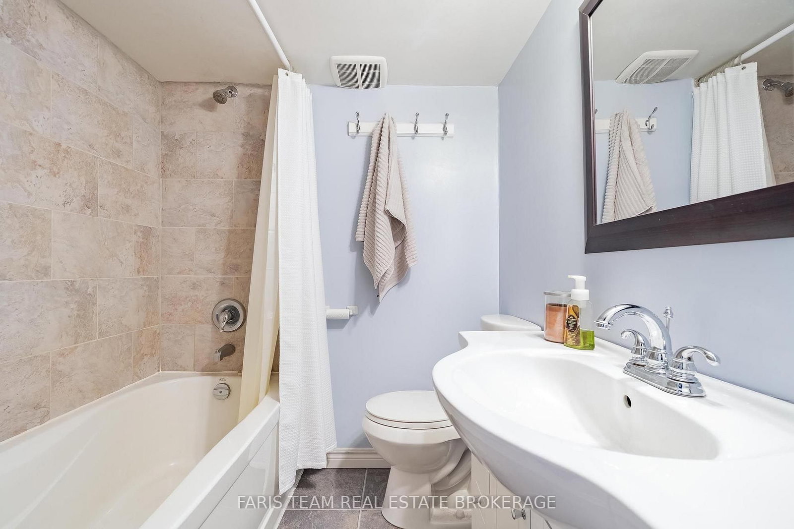 79 Sanford Street • Barrie, ON photo 23