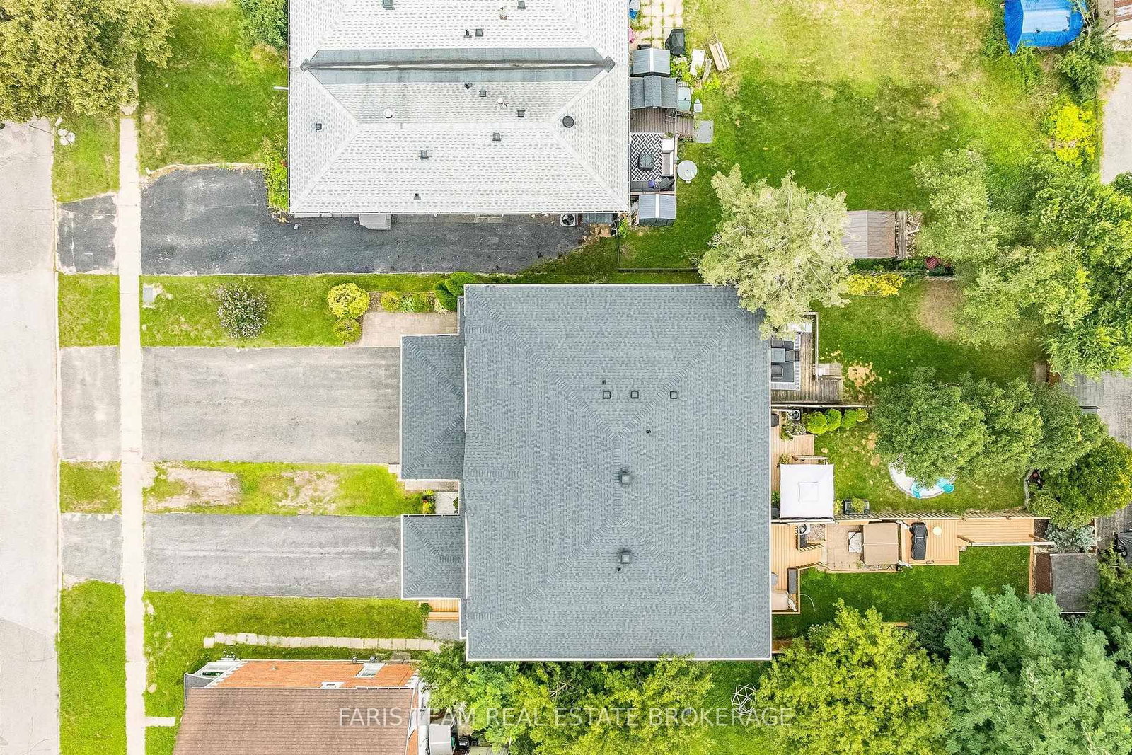 79 Sanford Street • Barrie, ON photo 60
