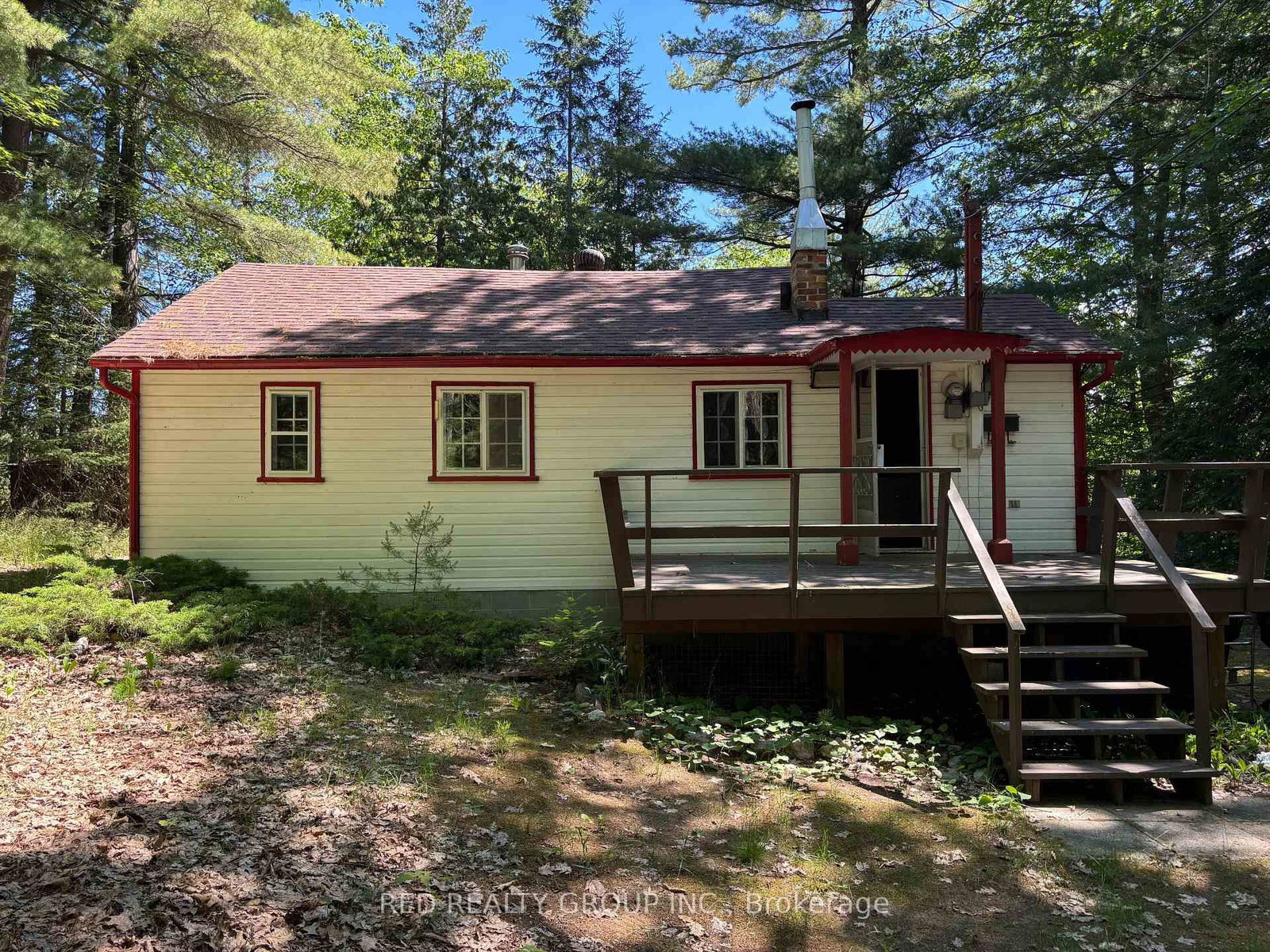 195 Sunnidale Road S • Wasaga Beach, ON photo 1