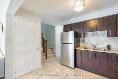 75 Prince William Way • #48 • Barrie, ON photo 8