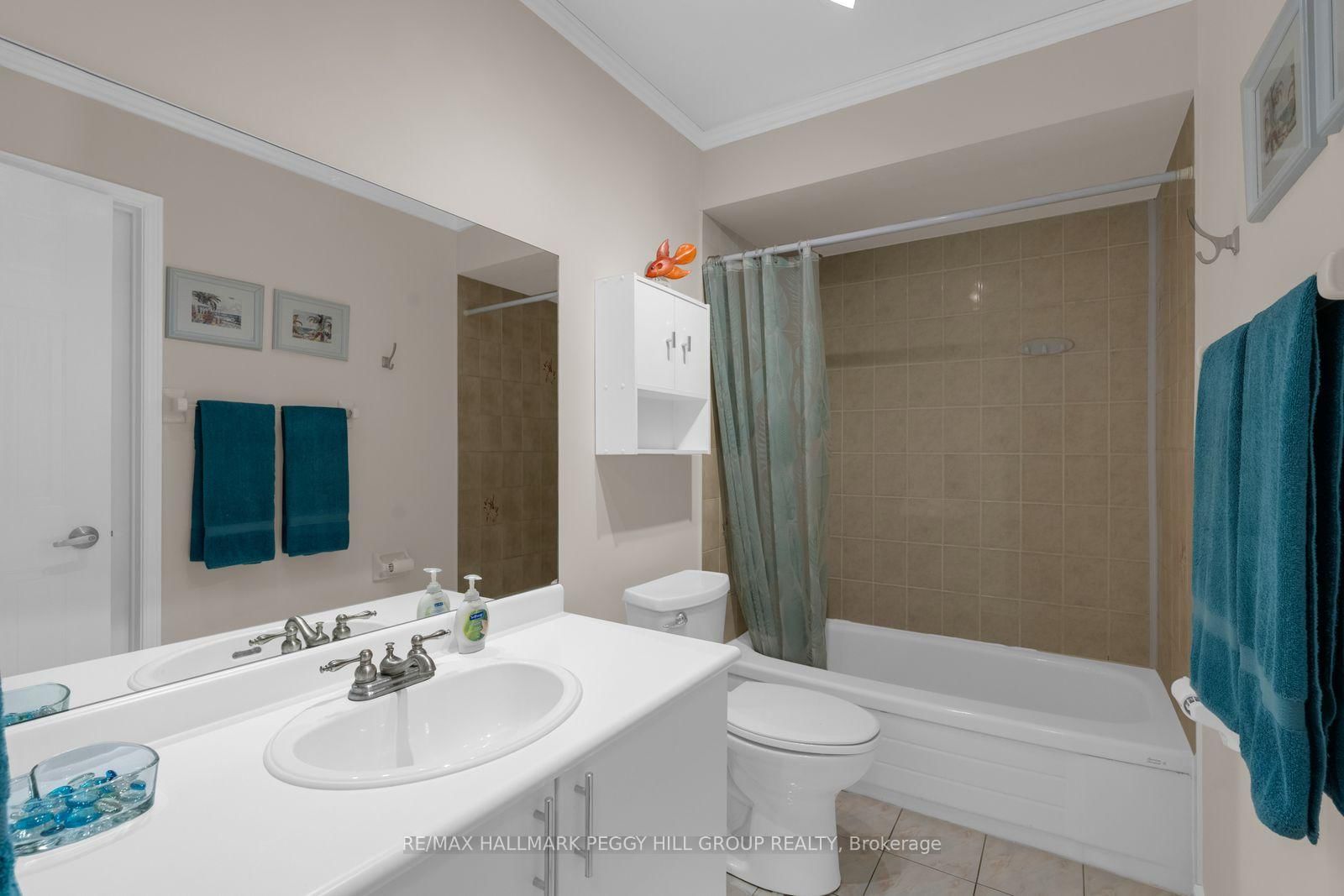 5 Barwick Drive • Barrie, ON photo 8