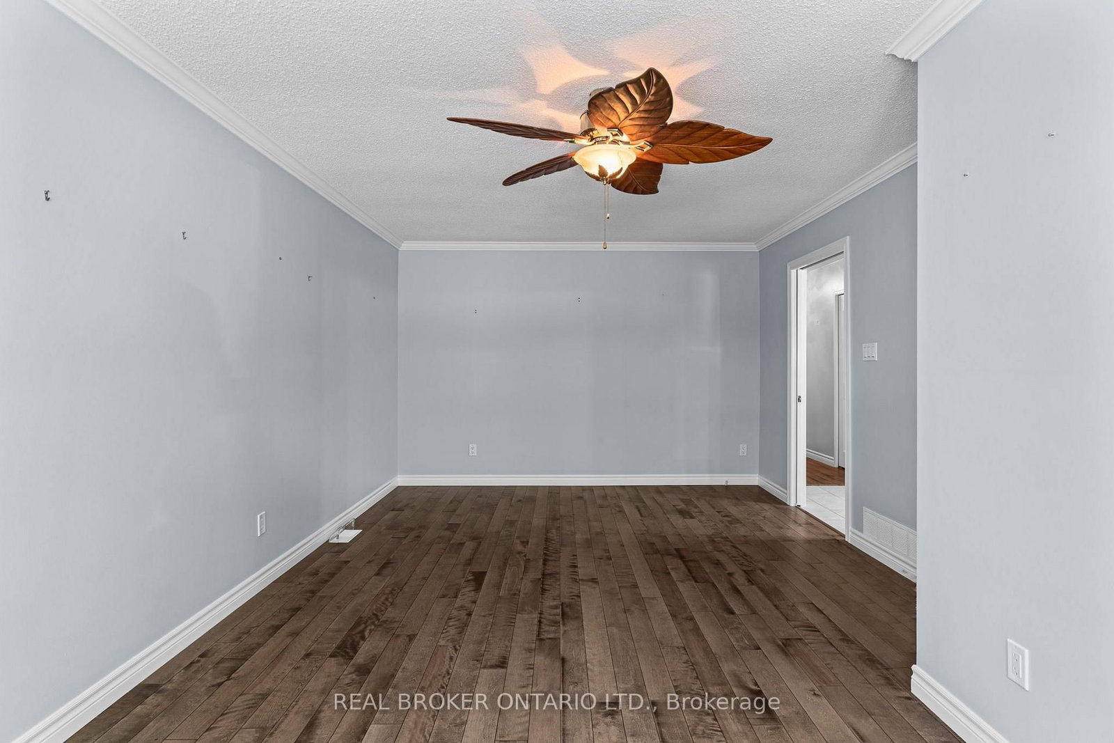 26 Carlton Street • Orillia, ON photo 11