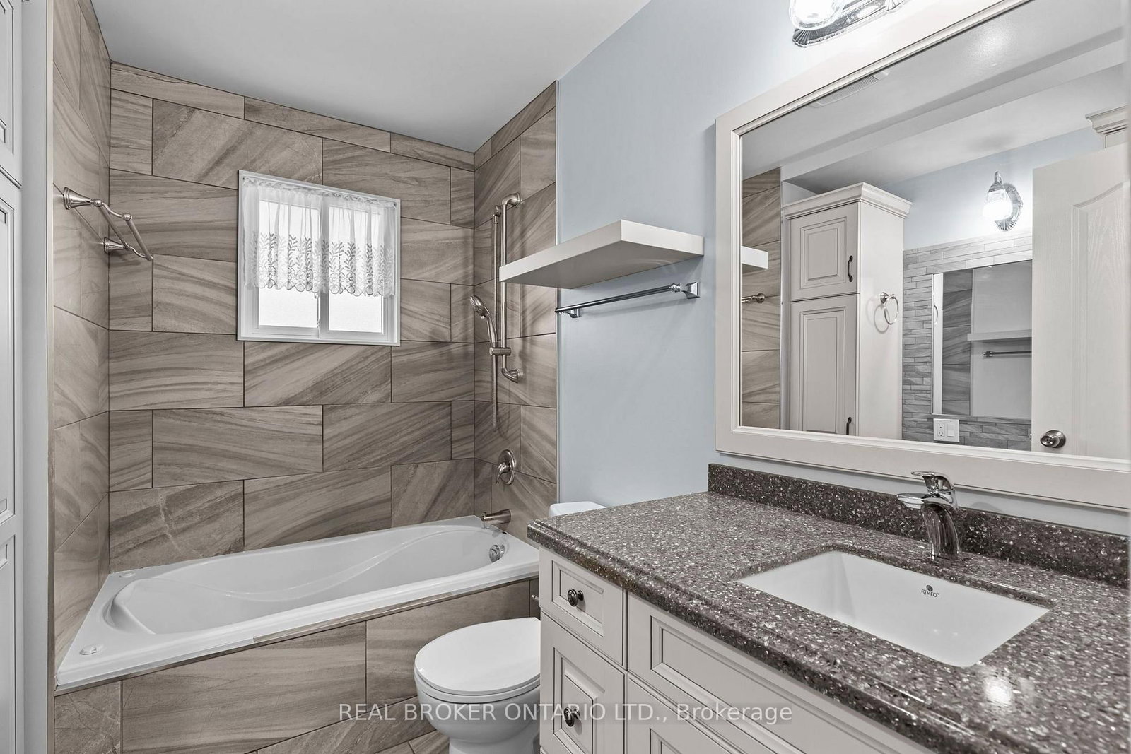 26 Carlton Street • Orillia, ON photo 18