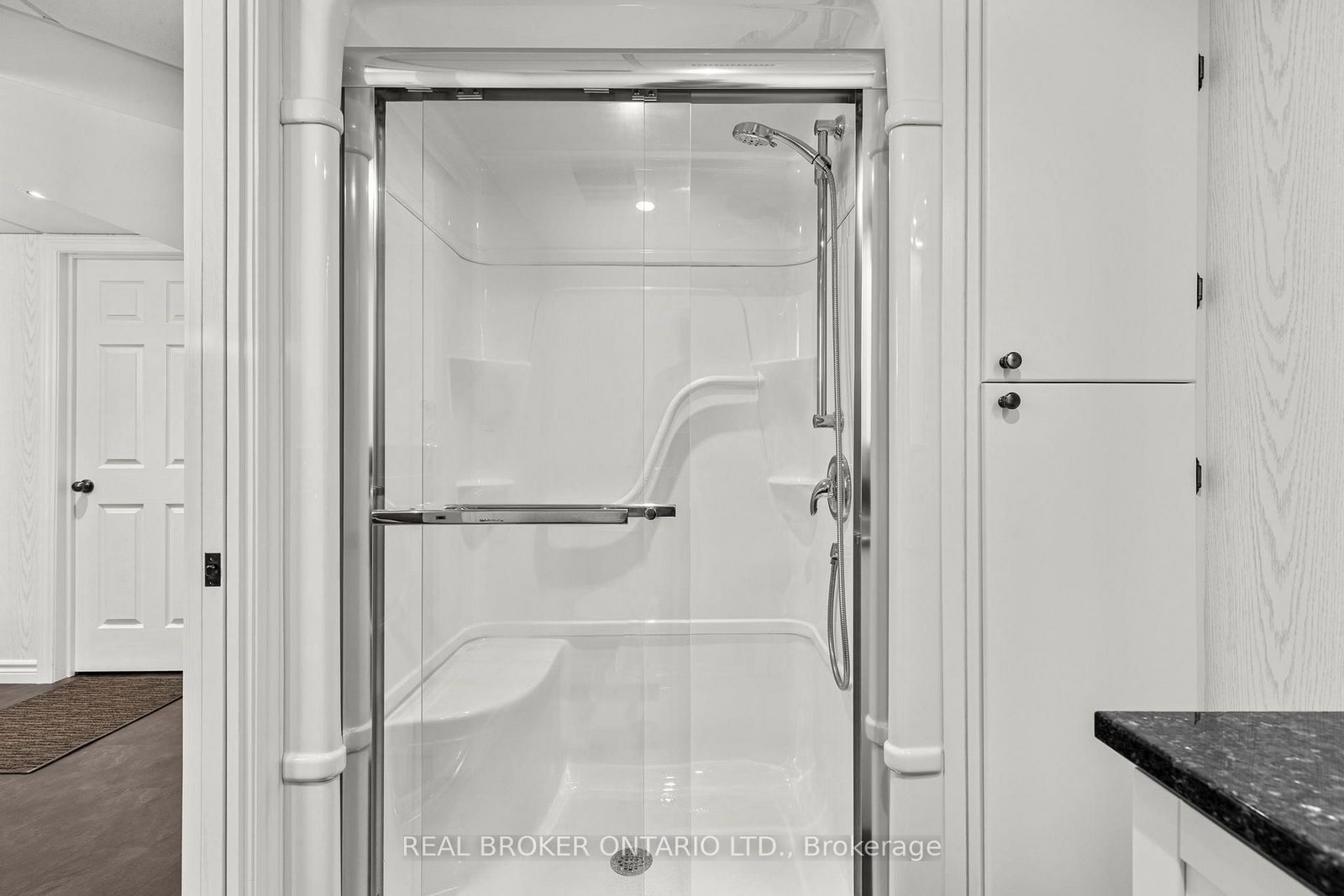 26 Carlton Street • Orillia, ON photo 33