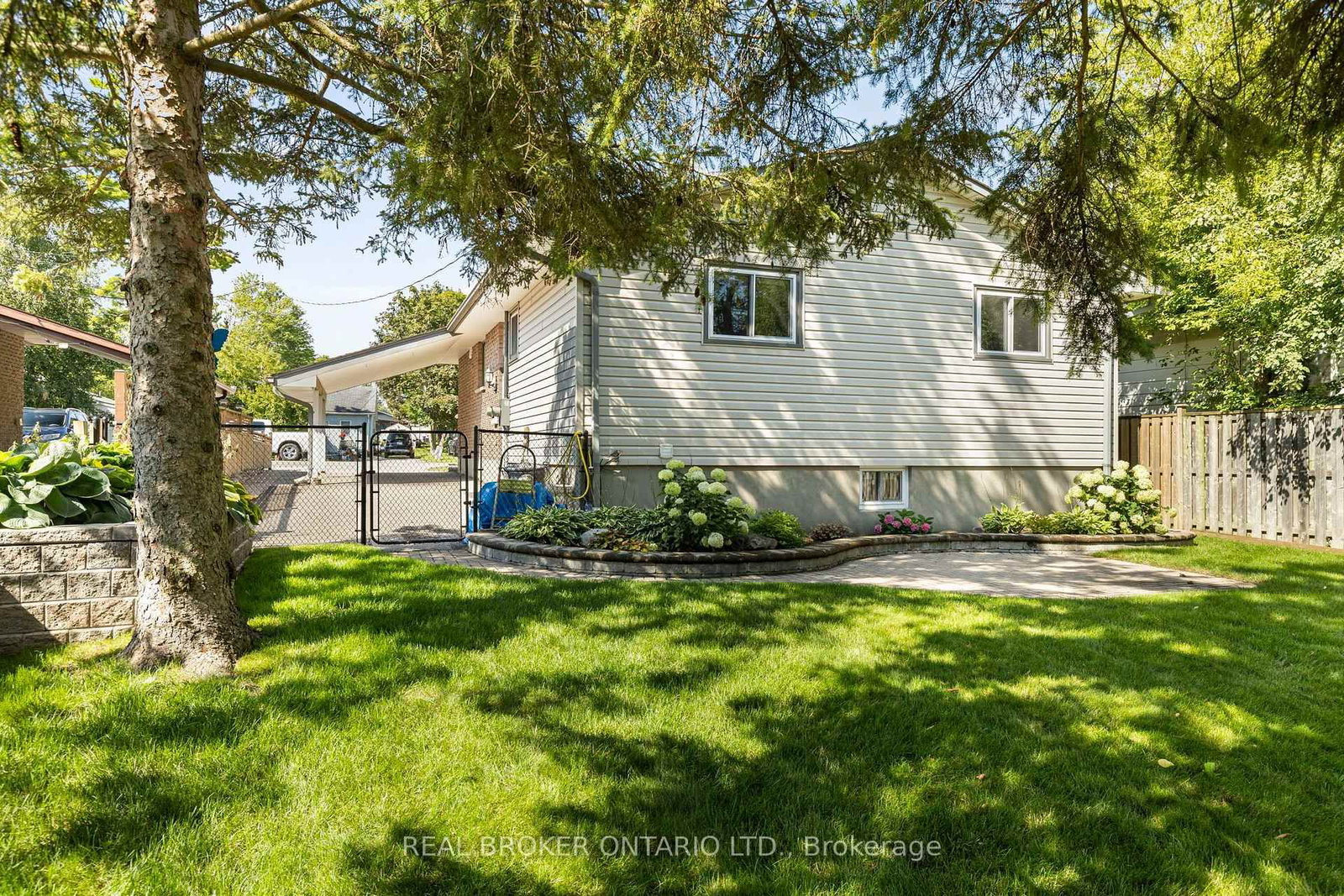 26 Carlton Street • Orillia, ON photo 36