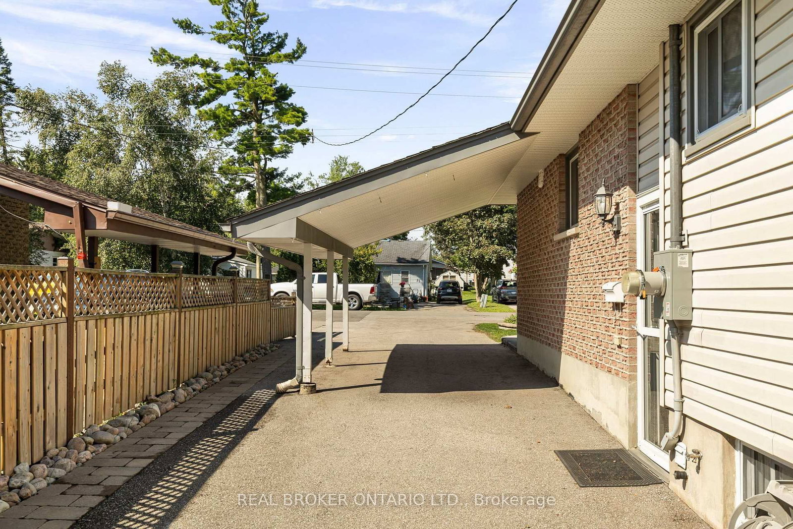 26 Carlton Street • Orillia, ON photo 44