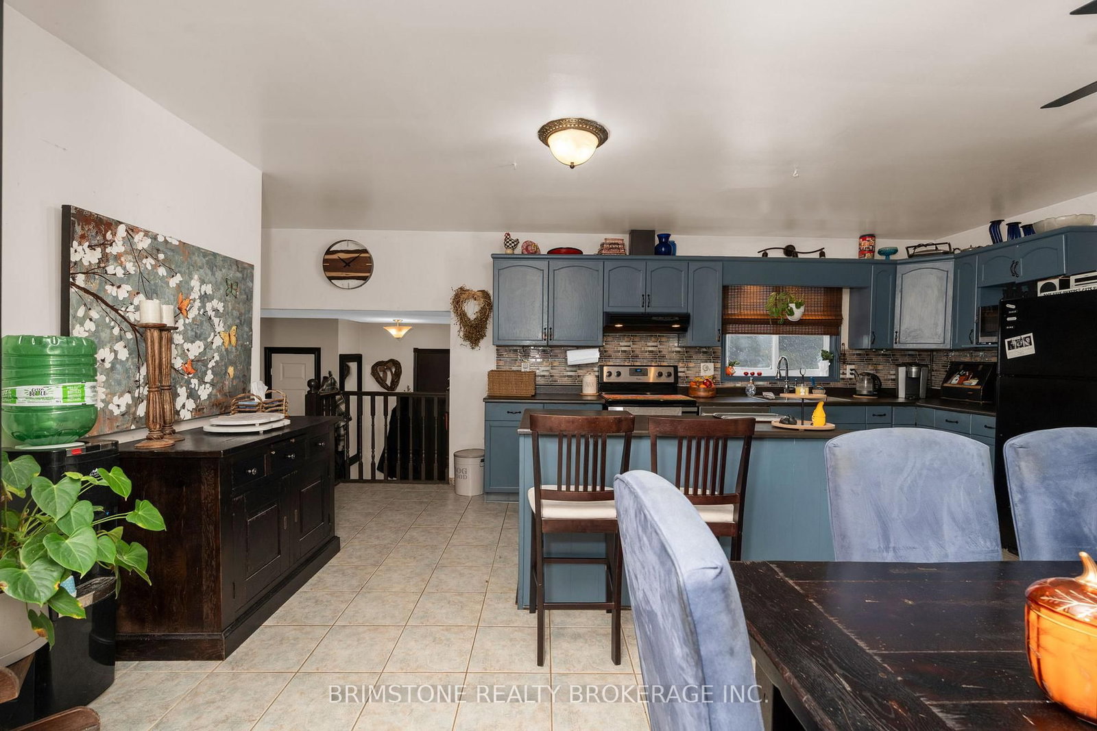 220 Morgan Road • Wasaga Beach, ON photo 4