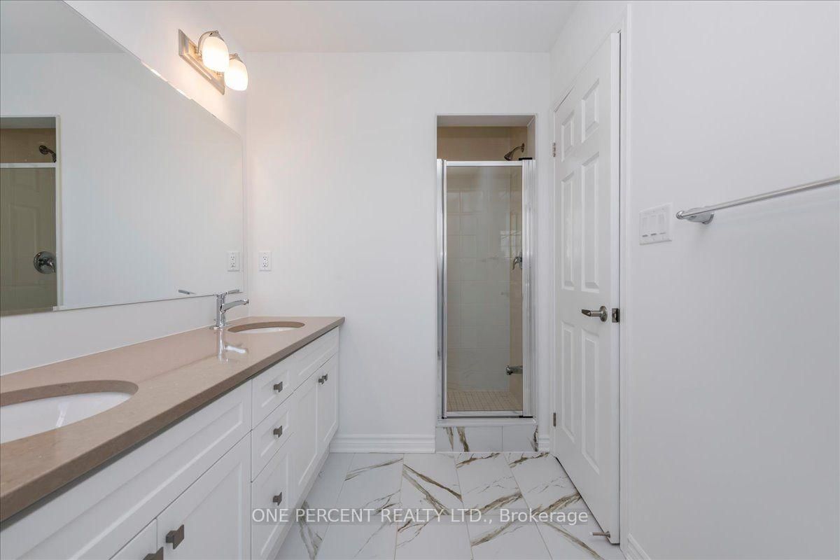 16 Pearen Lane • Barrie, ON photo 14