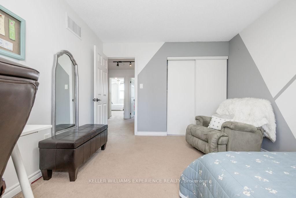 27 Michelle Drive • Barrie, ON photo 21