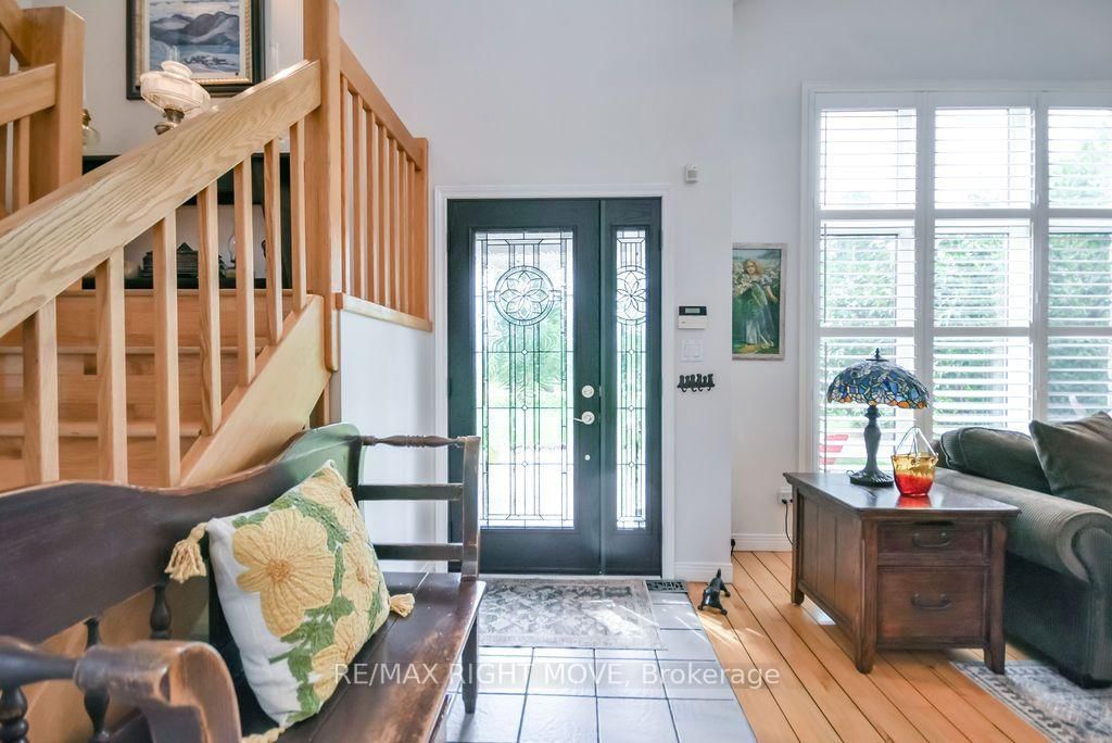 2640 WESTSHORE Crescent • Severn, ON photo 8