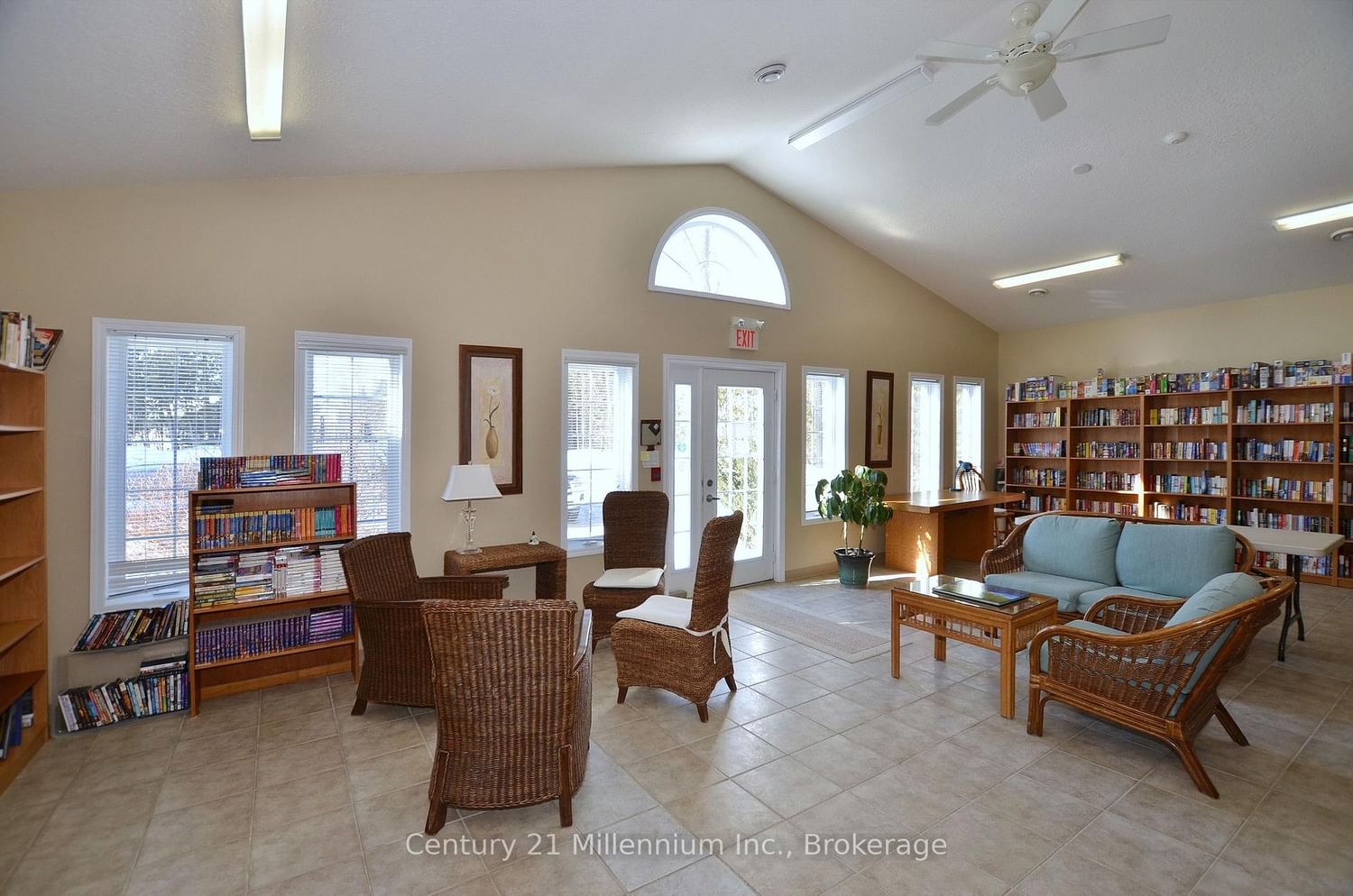 28 New York Avenue • Wasaga Beach, ON photo 38