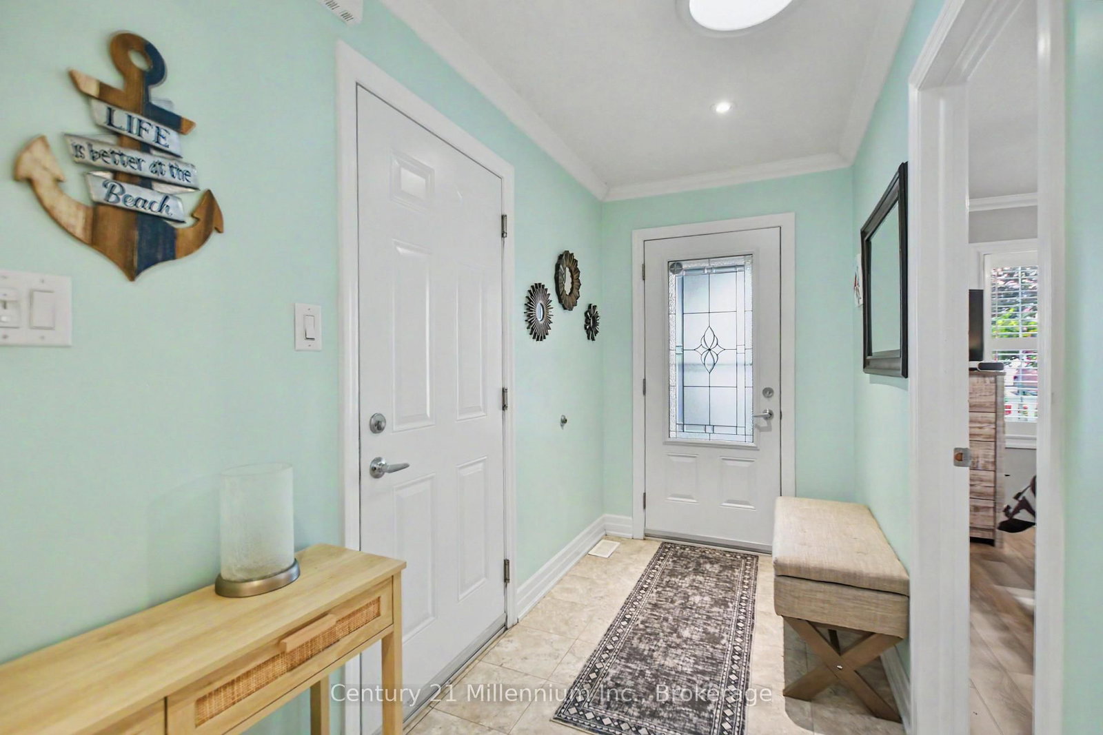 28 New York Avenue • Wasaga Beach, ON photo 7