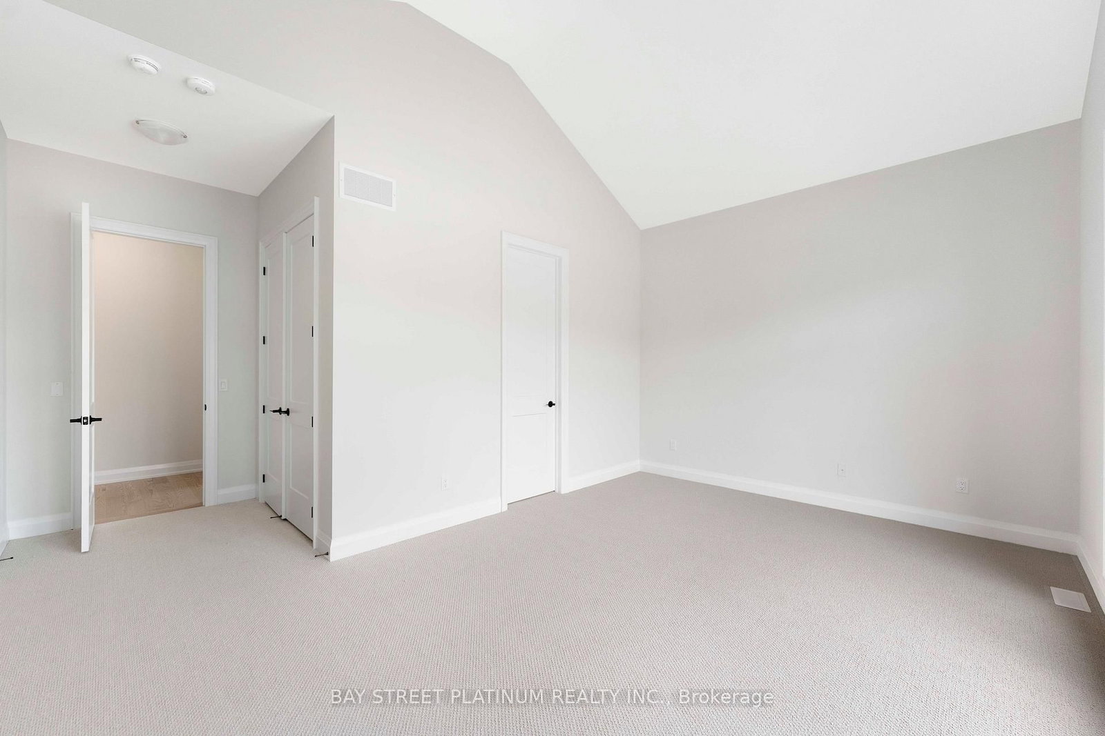 15 Radome Drive • Oro-Medonte, ON photo 4