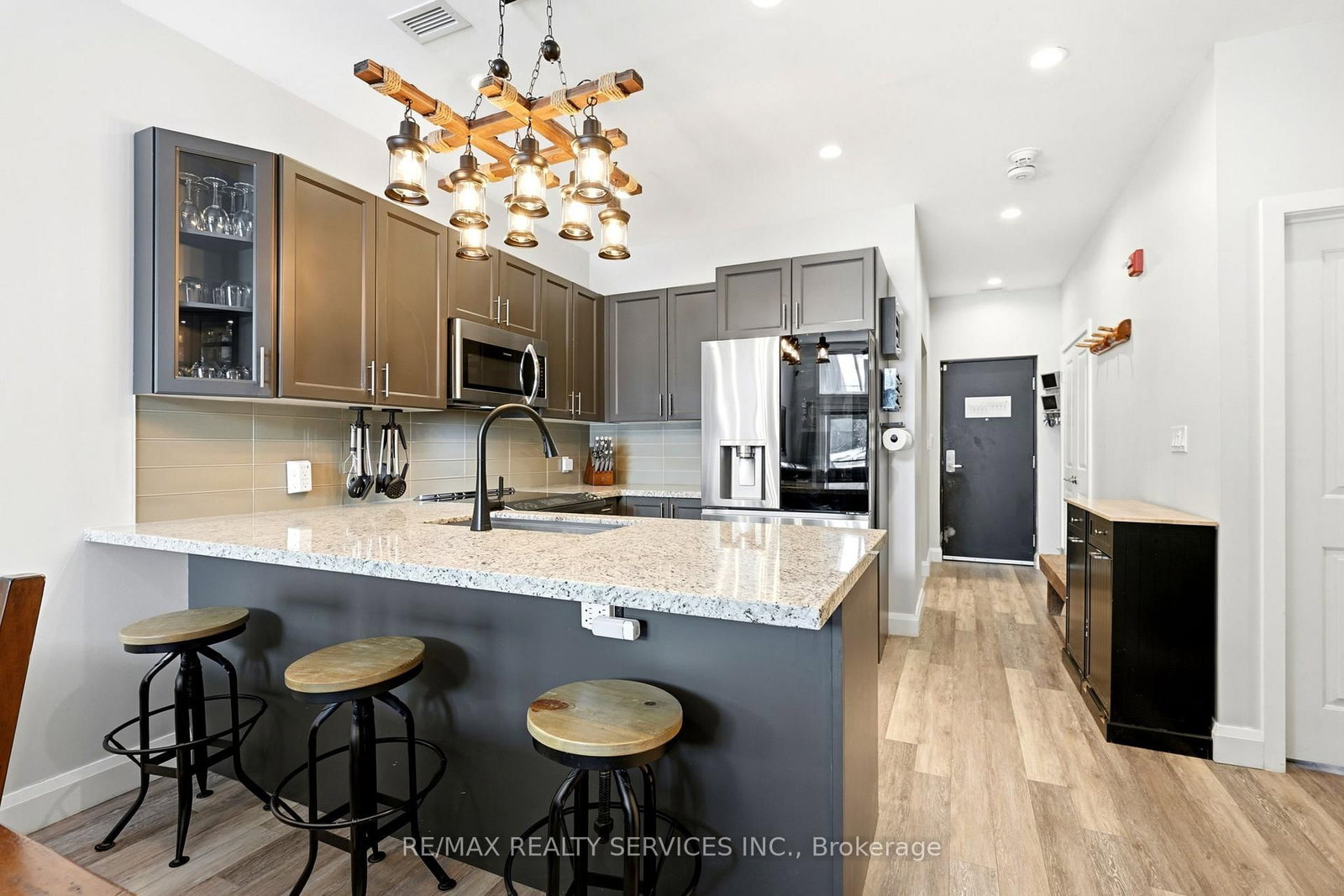 501 - 80 Horseshoe Boulevard, Oro-Medonte 4