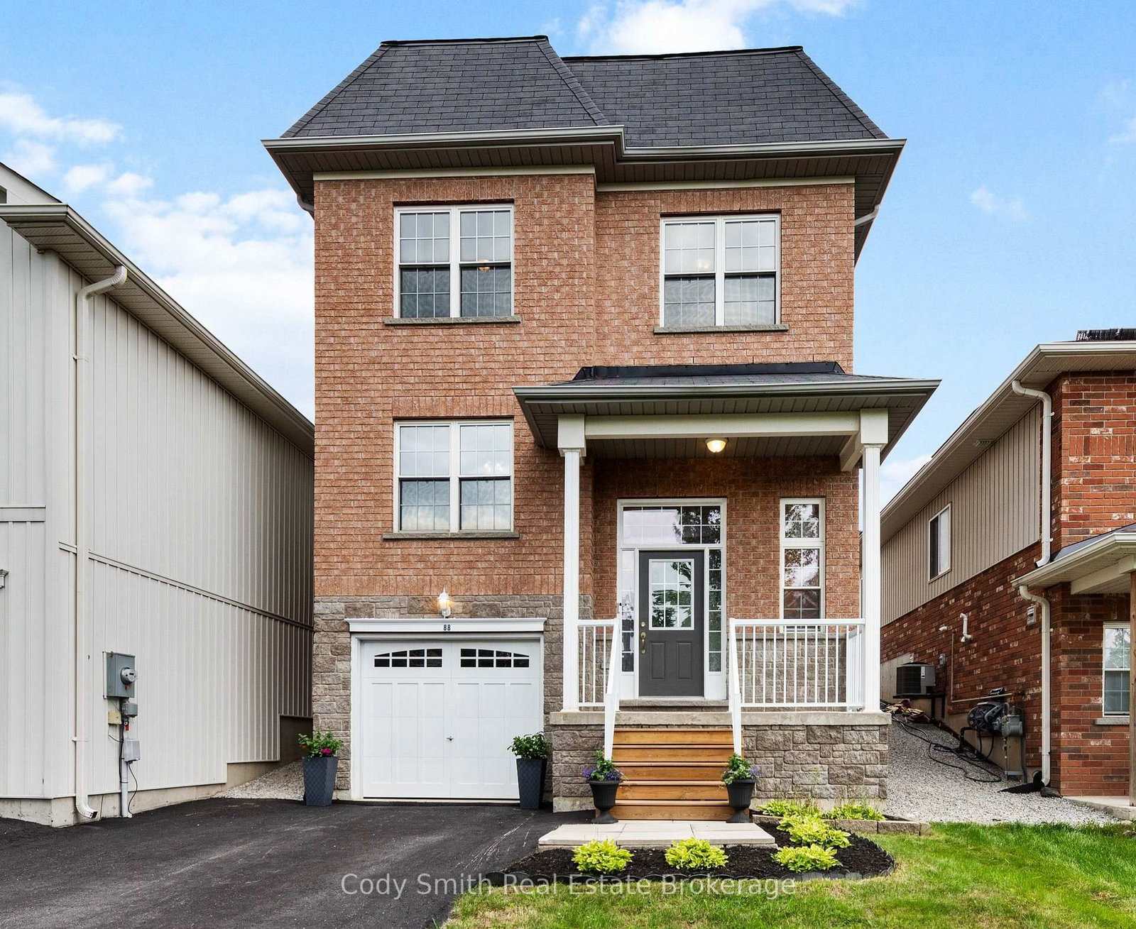 88 Pearl Drive • Orillia, ON photo 1