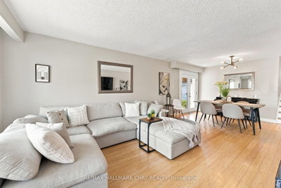 30 Harding Avenue • Barrie, ON photo 4