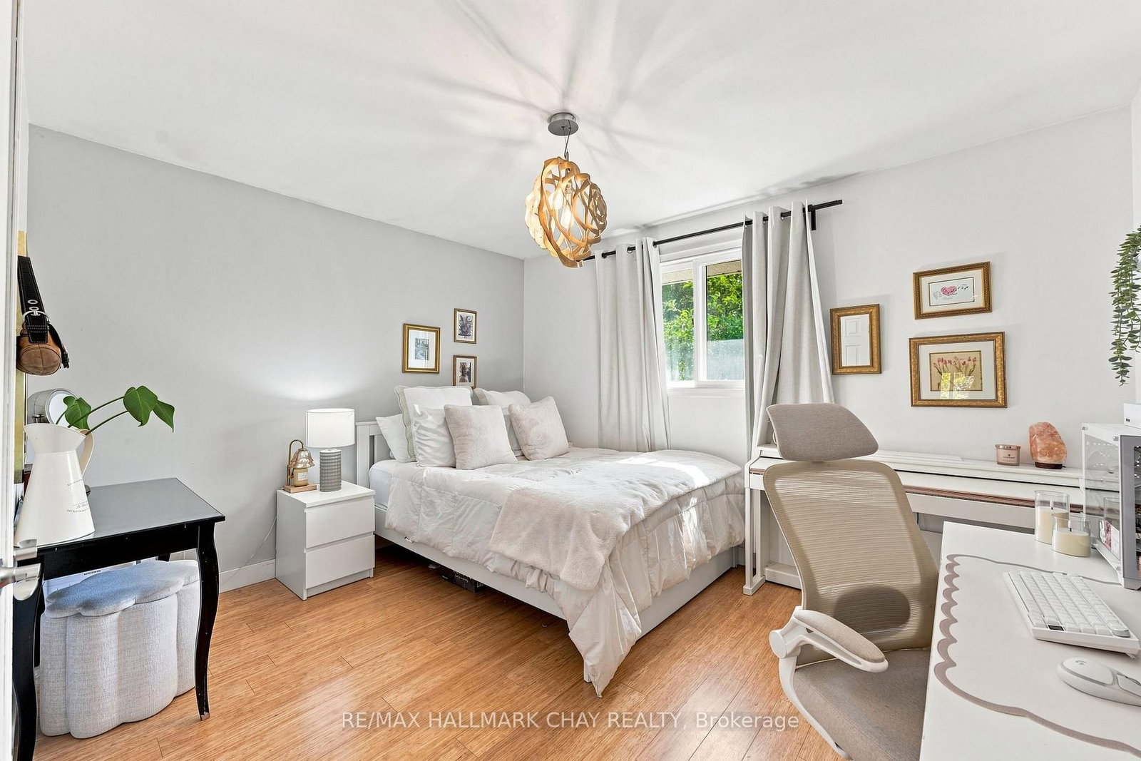 30 Harding Avenue • Barrie, ON photo 9