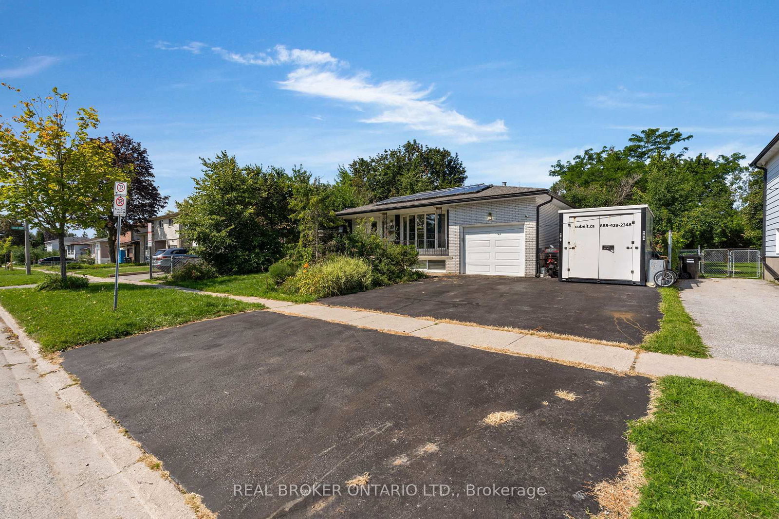 61 Bernick Drive • Barrie, ON photo 1