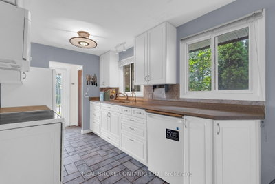 61 Bernick Drive • Barrie, ON photo 8