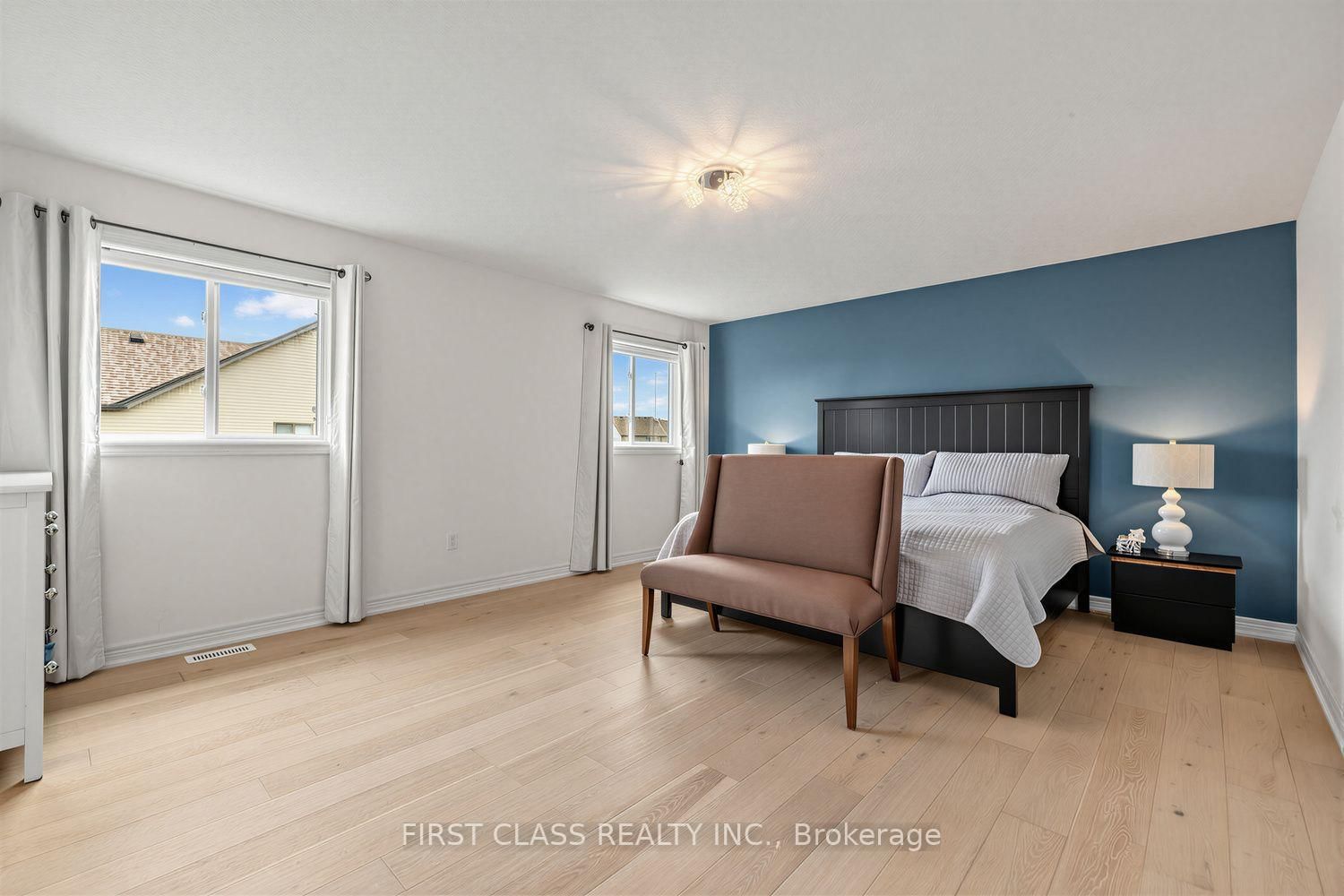 2 Pennell Drive • Barrie, ON photo 19