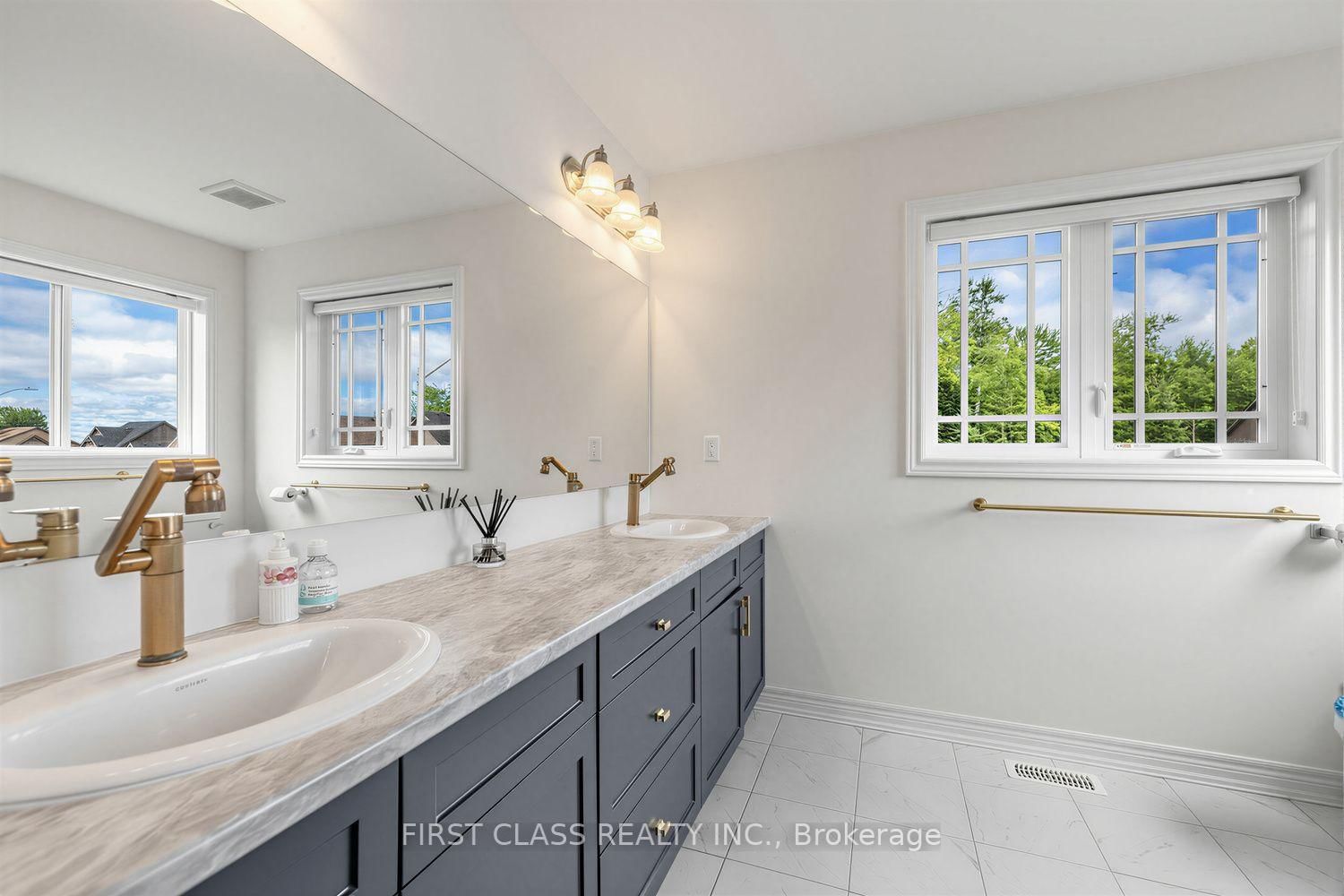 2 Pennell Drive • Barrie, ON photo 22
