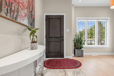 2 Pennell Drive • Barrie, ON photo 3