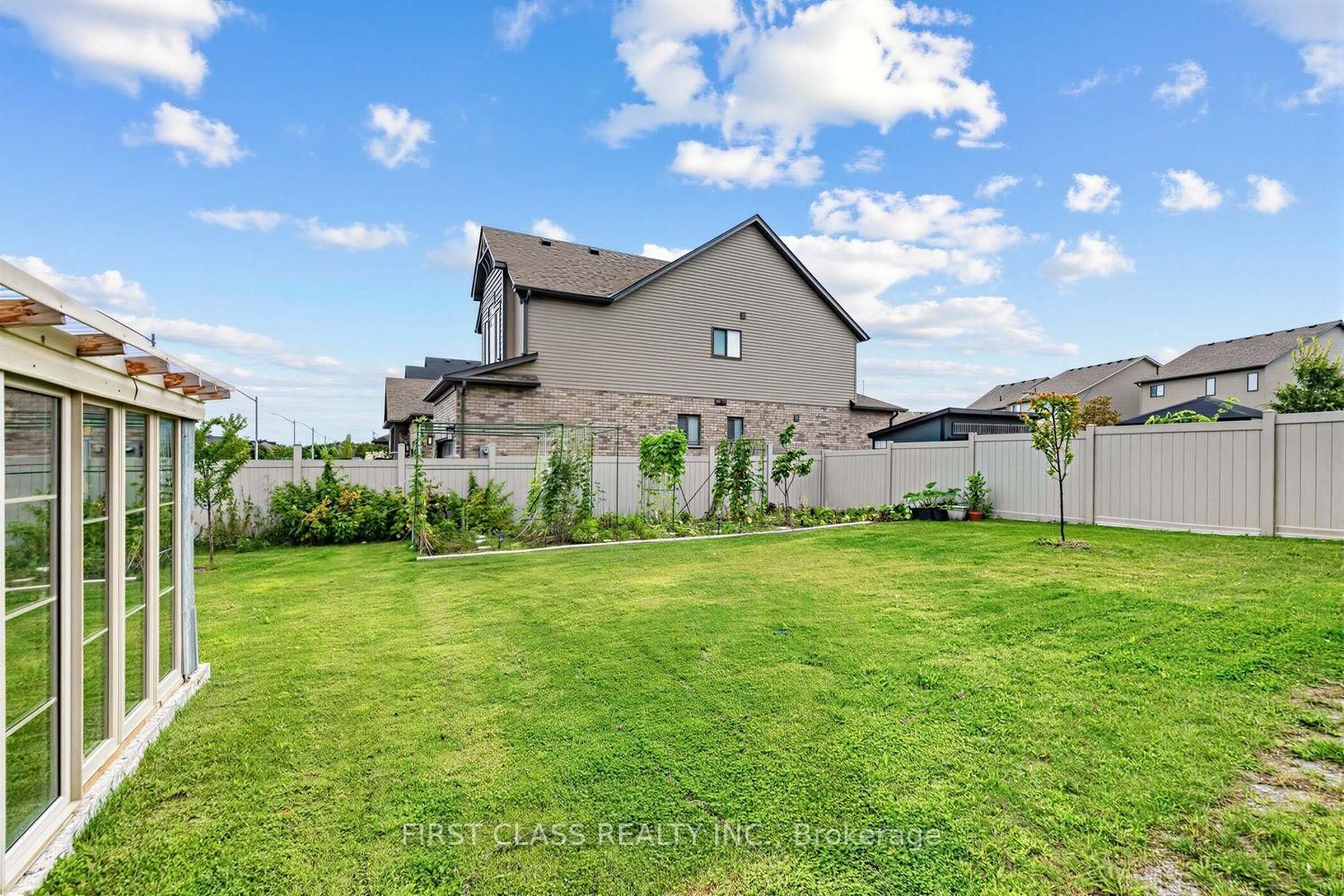 2 Pennell Drive • Barrie, ON photo 31