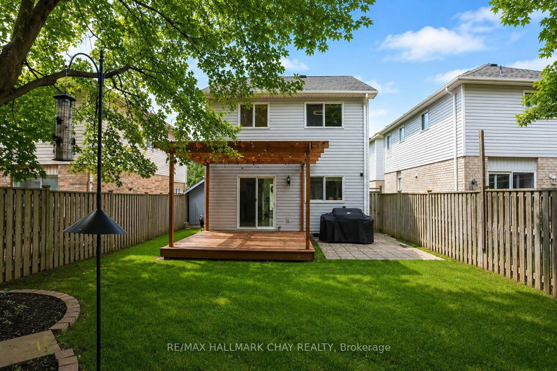 100 Copeman Crescent