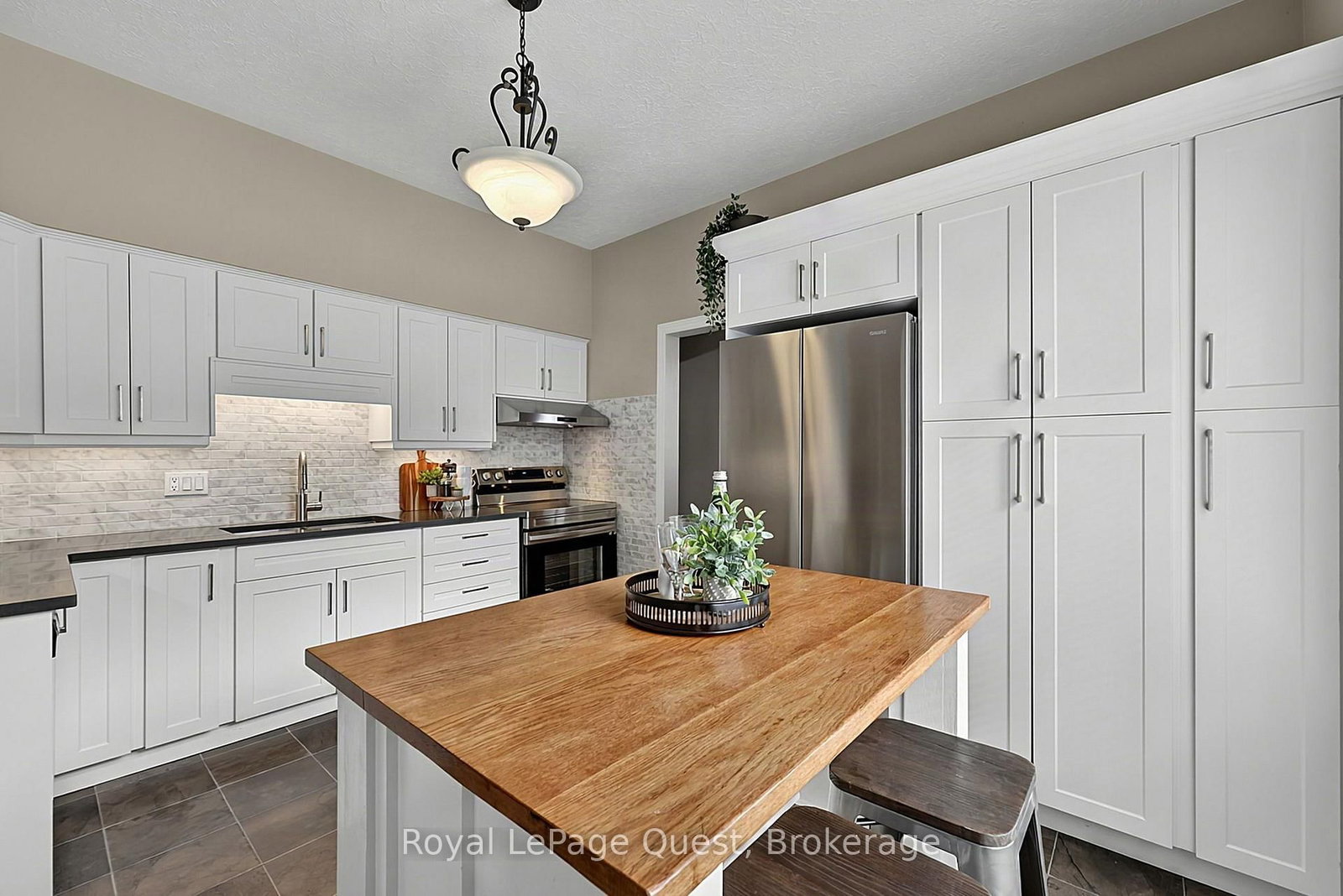 125 Coldwater Road • Orillia, ON photo 19