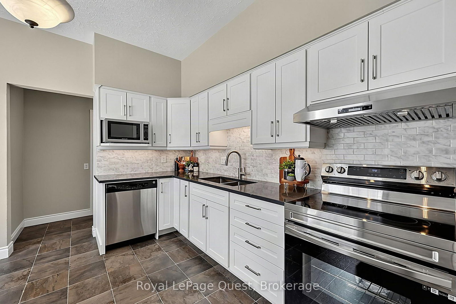 125 Coldwater Road • Orillia, ON photo 24