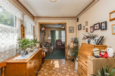 323 William Street • Midland, ON photo 4