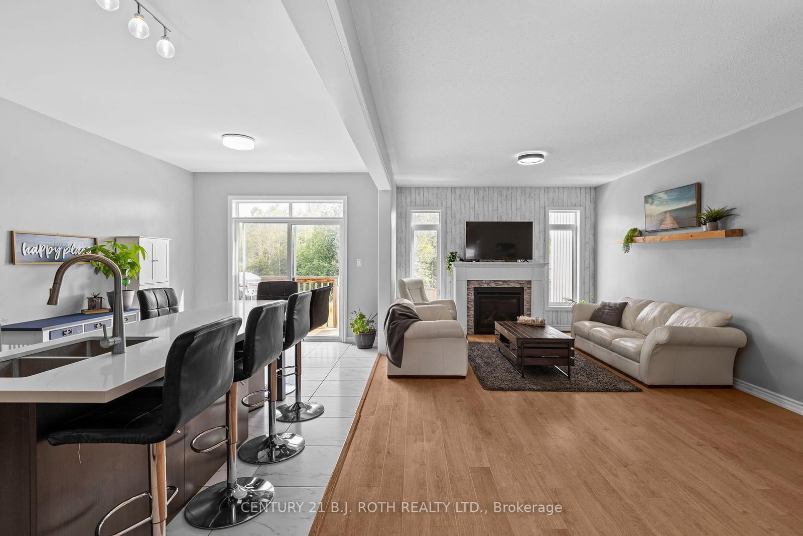 211 Roy Drive • Clearview, ON photo 11