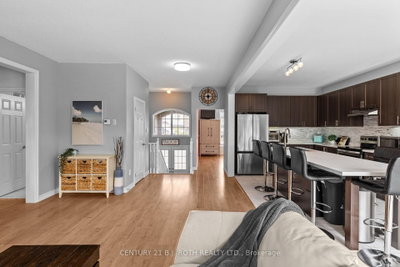 211 Roy Drive • Clearview, ON photo 5