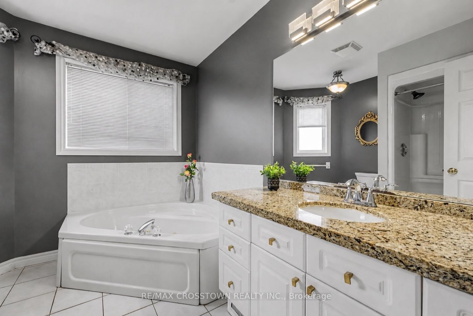 31 Logan Court • Barrie, ON photo 21